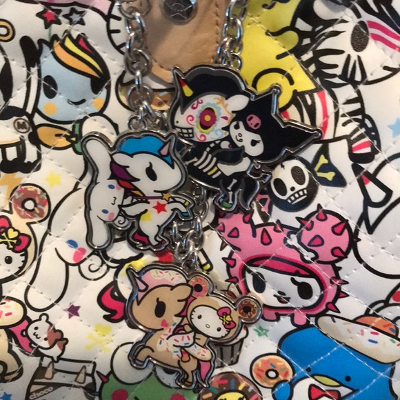 Tokidoki x large duffle NWOT - Picture 2 of 4